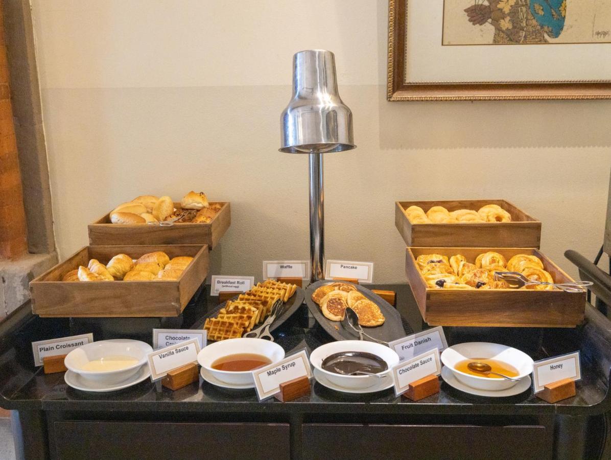 Ayodya Resort Bali Nusa Dua  Bagian luar foto A chafing dish with a food warmer